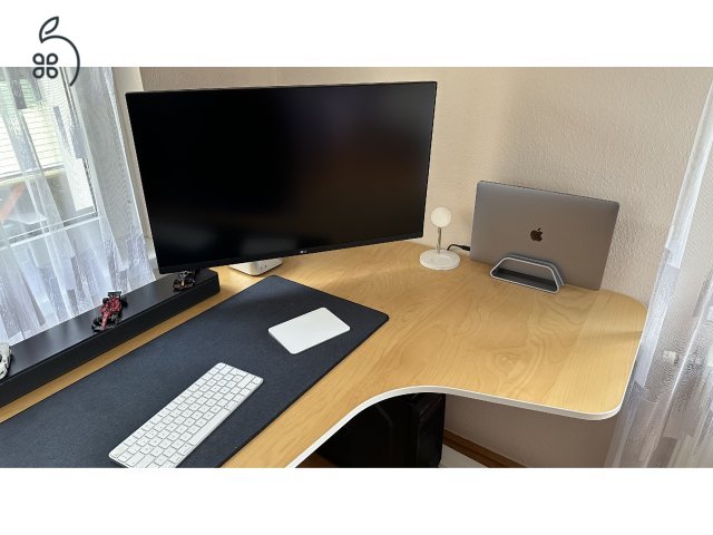 Eladó MacBook Pro 15” (2018) – i7 / 16GB / 512GB / Radeon 560X – csak külső monitorral használható