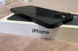 iPhone 13 256GB - AKKU 90% - Éjfekete, hibátlan állapotban