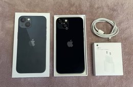 iPhone 13 256GB - AKKU 90% - Éjfekete, hibátlan állapotban