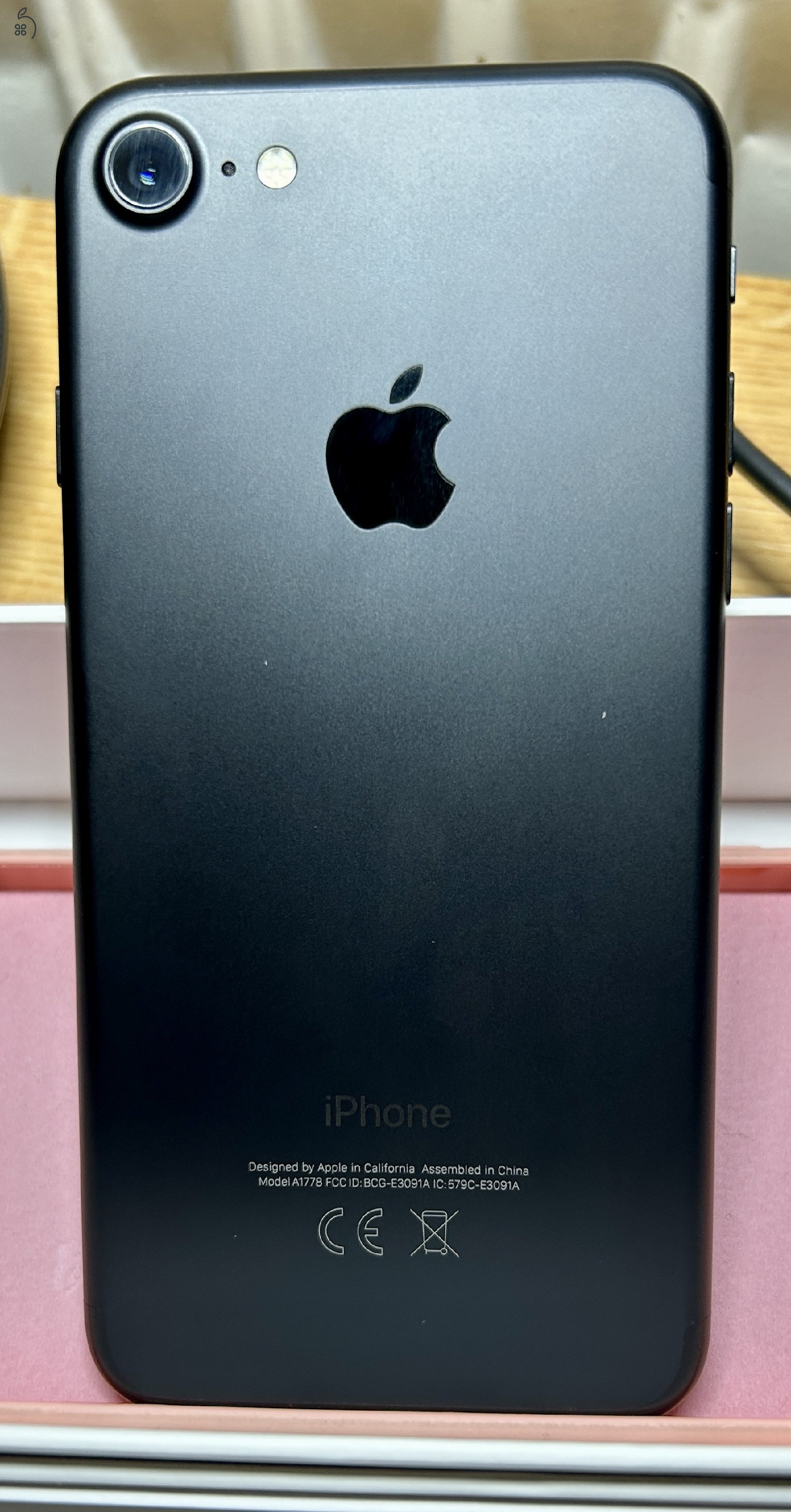 Iphone 7   32Gb  Black