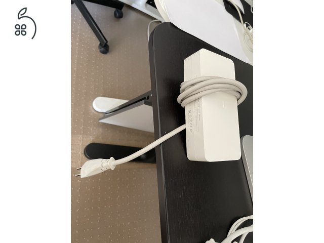 Apple Cinema Display 30