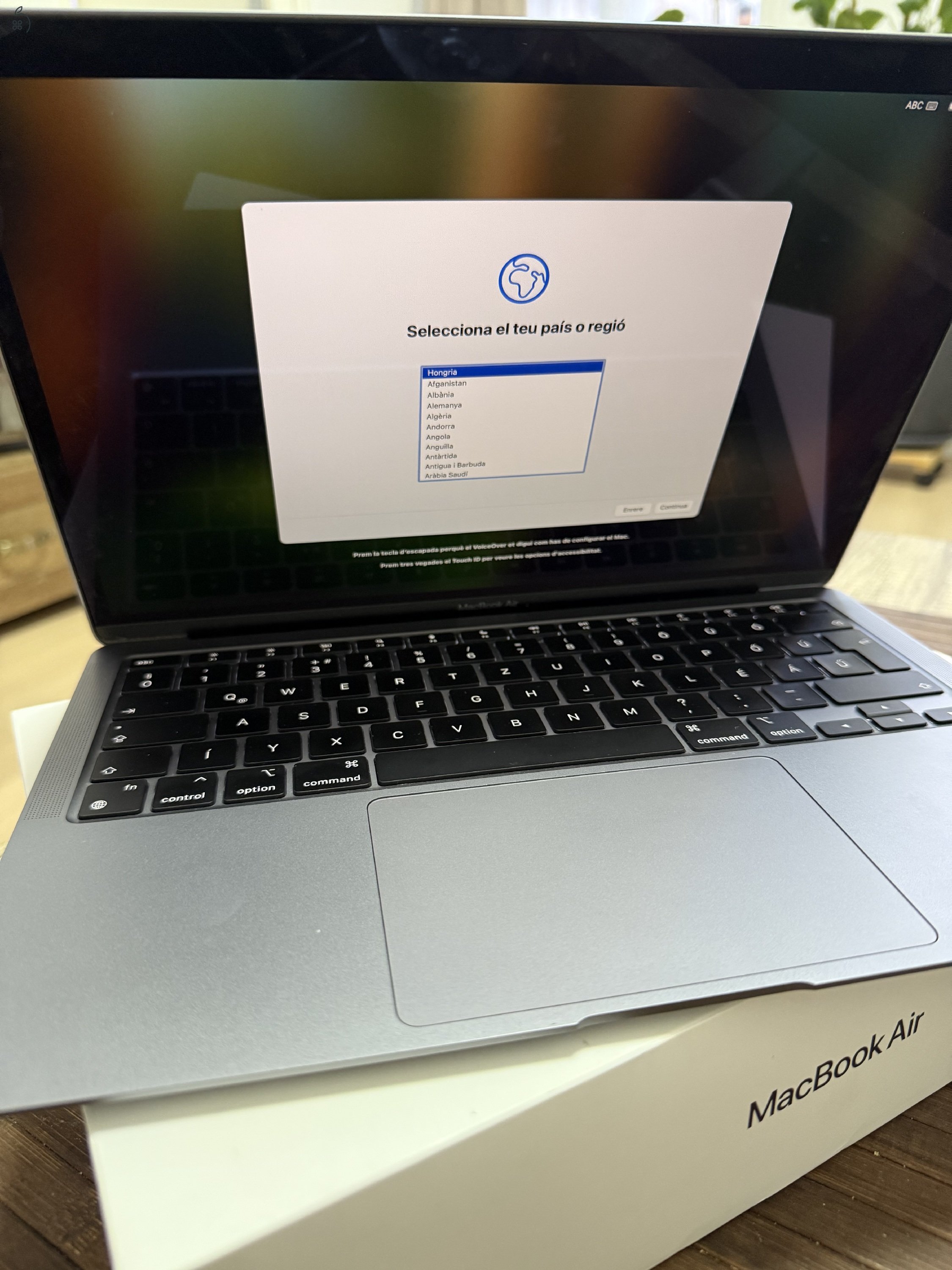Macbook Air M1, 13”, 256Gb Ssd, 8Gb Ram, 100% aksi