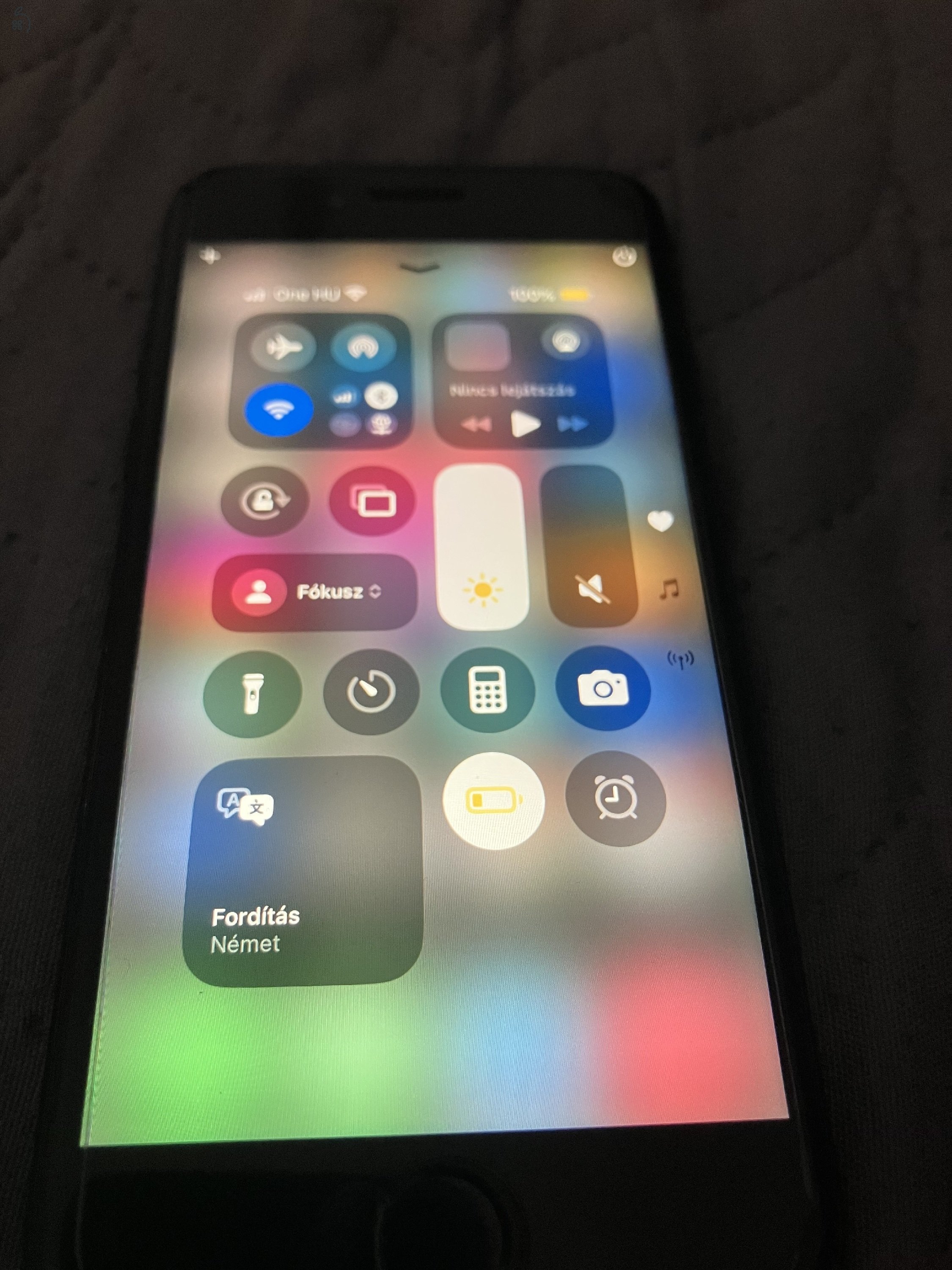iPhone SE 2020, 128GB, Black, One függő 