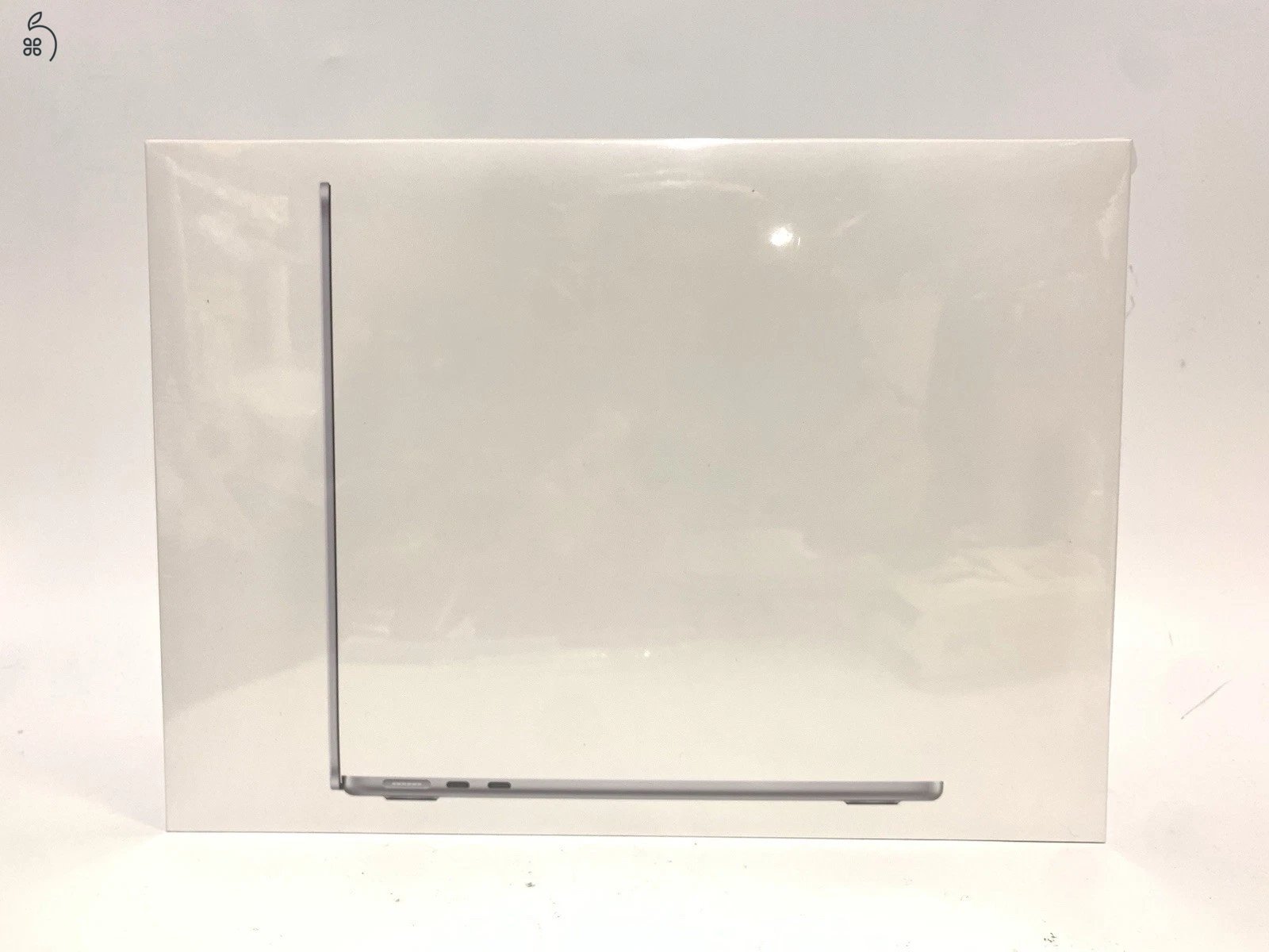 ÚJ MACBOOK AIR M2 8GB RAM 256GB SSD EZÜST 