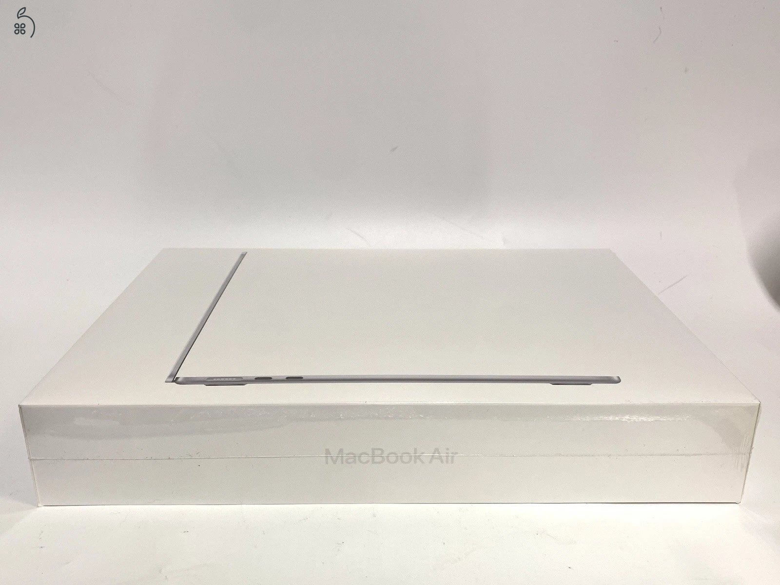ÚJ MACBOOK AIR M2 8GB RAM 256GB SSD EZÜST 
