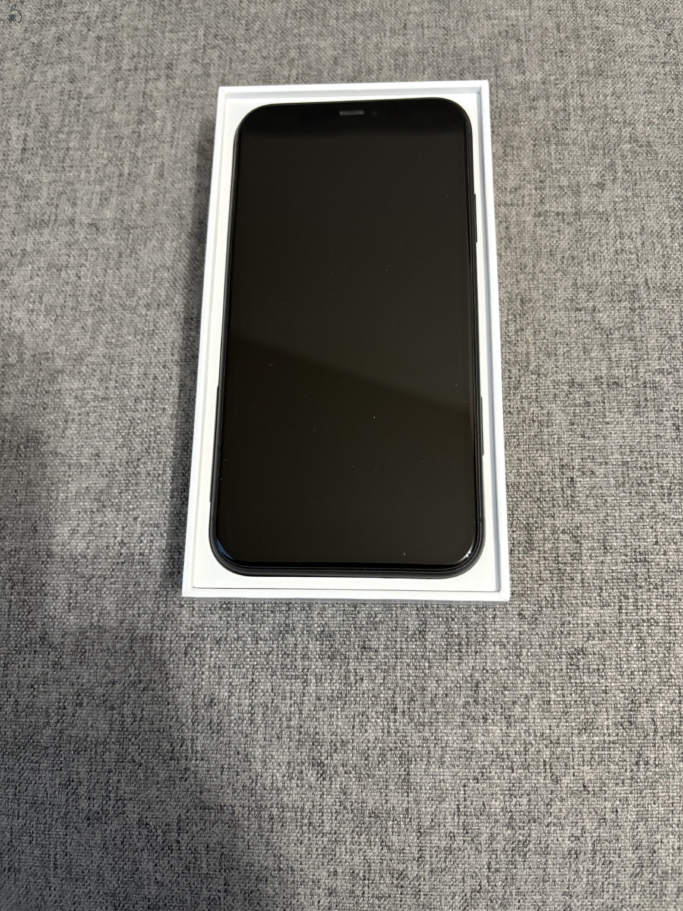 iPHONE 11 Újszerű!!!