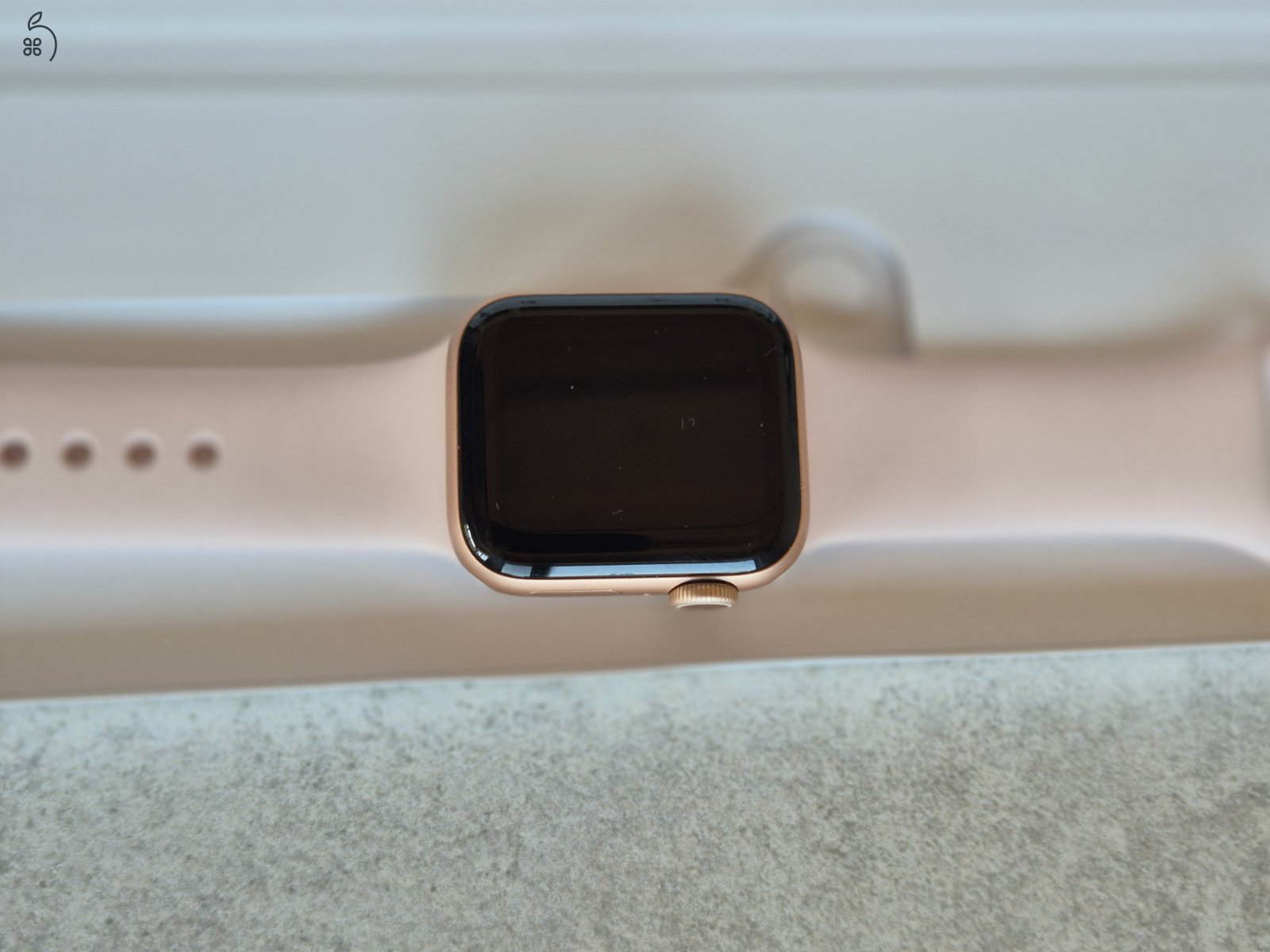 Apple Watch S5 40MM Rosegold Pink sportszíjjal ÚJ