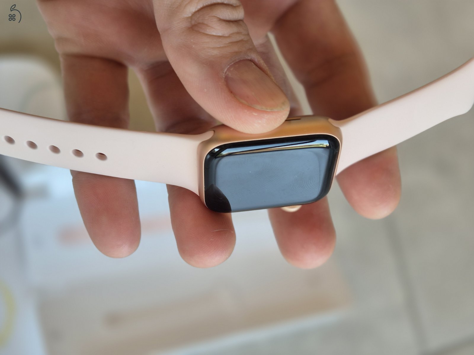 Apple Watch S5 40MM Rosegold Pink sportszíjjal ÚJ