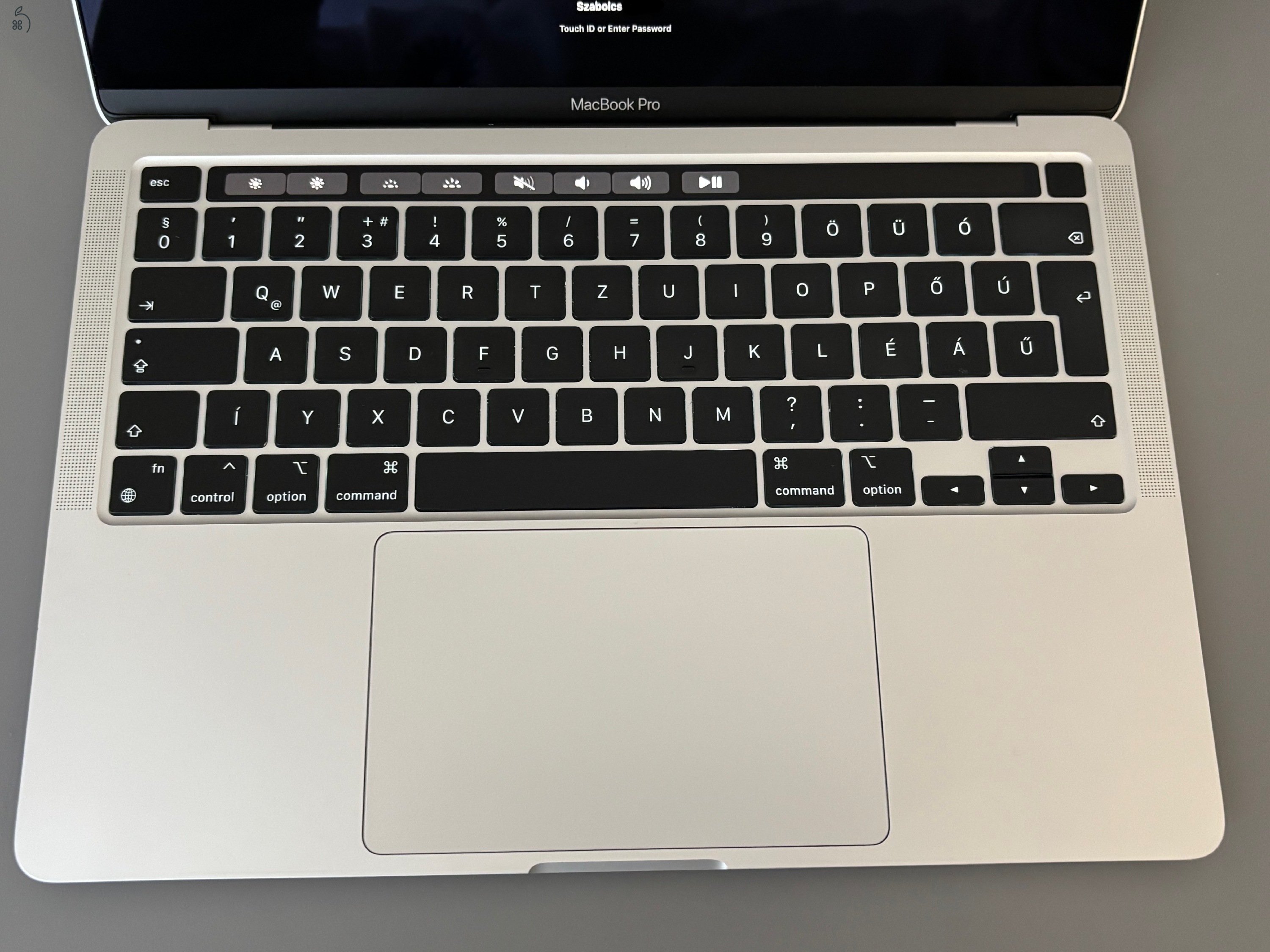 Macbook Pro M1 - 8GB RAM, 512GB SSD, Garanciális