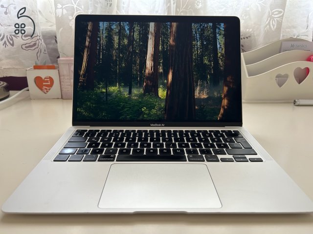 APPLE MacBook Air 2020 13,3