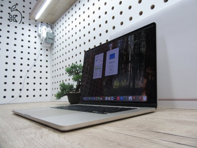 Apple Macbook Air 15 M2 - 2022 - Használt, karcmentes