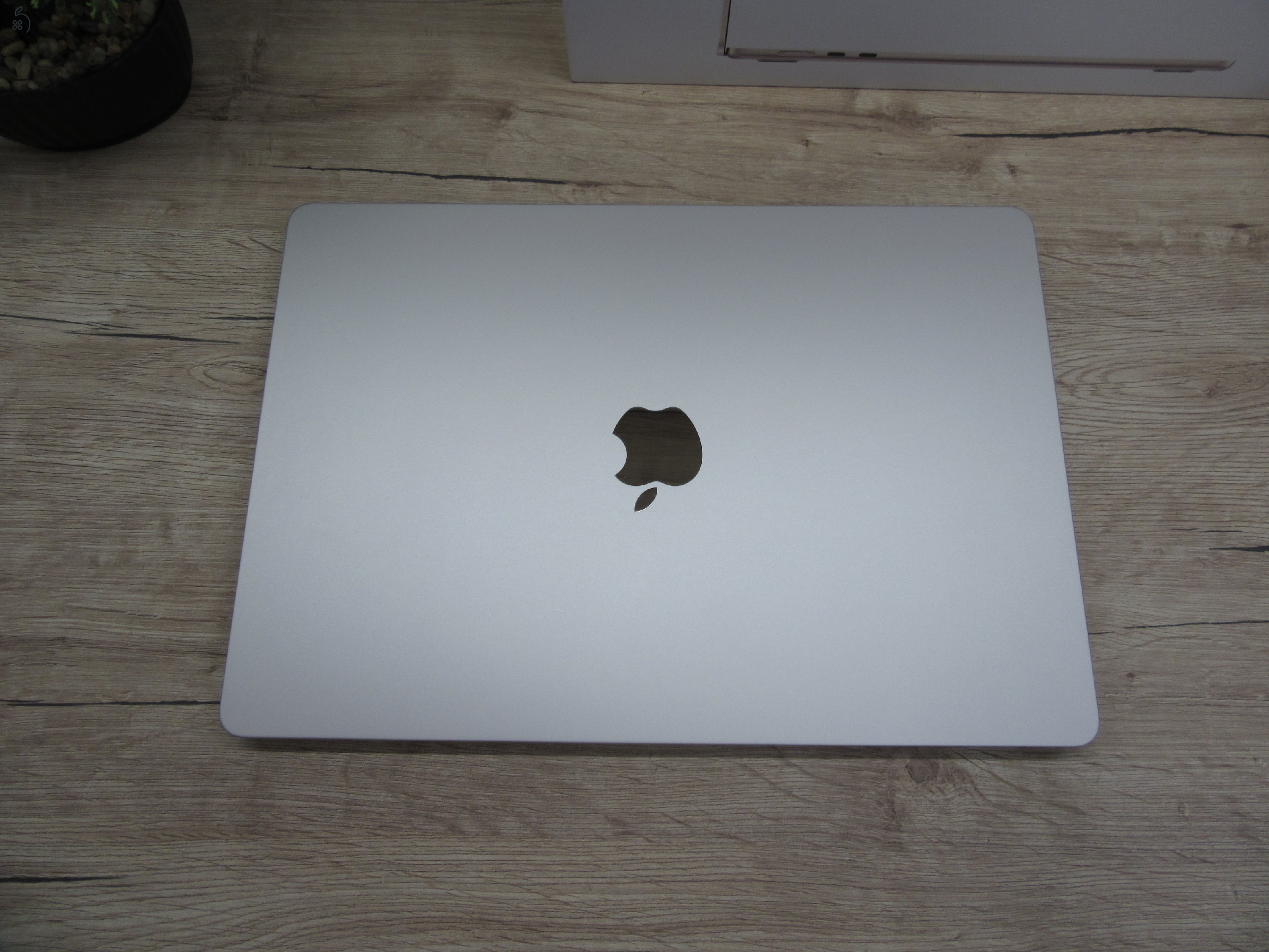 Apple Macbook Air 15 M2 - 2022 - Használt, karcmentes