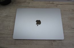 Apple Macbook Air 15 M2 - 2022 - Használt, karcmentes