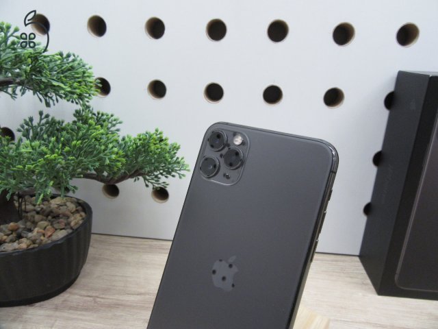 Apple iPhone 11 Pro Max - Space Gray - Használt, megkímélt