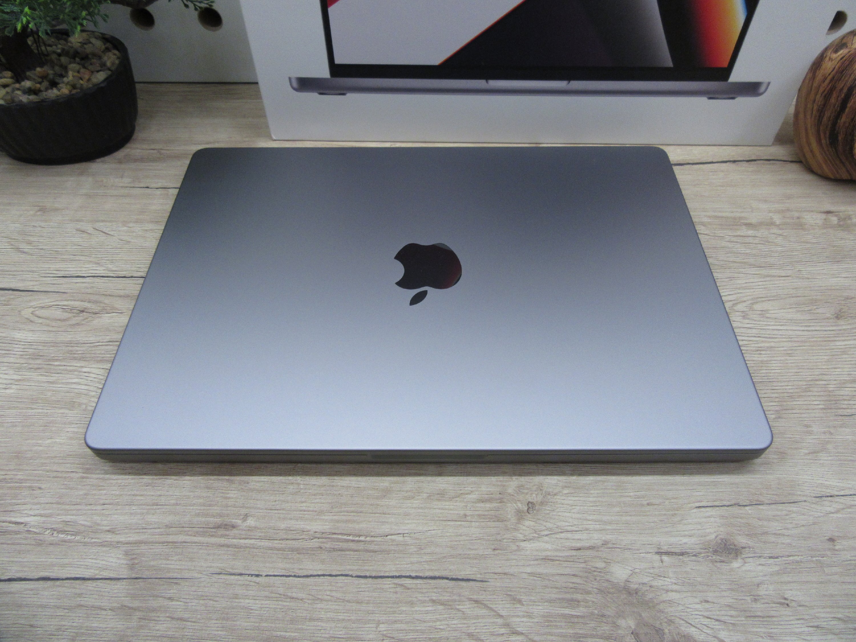 Apple Macbook 14 M1 Pro - 2021 - Használt, karcmentes, USA Bill