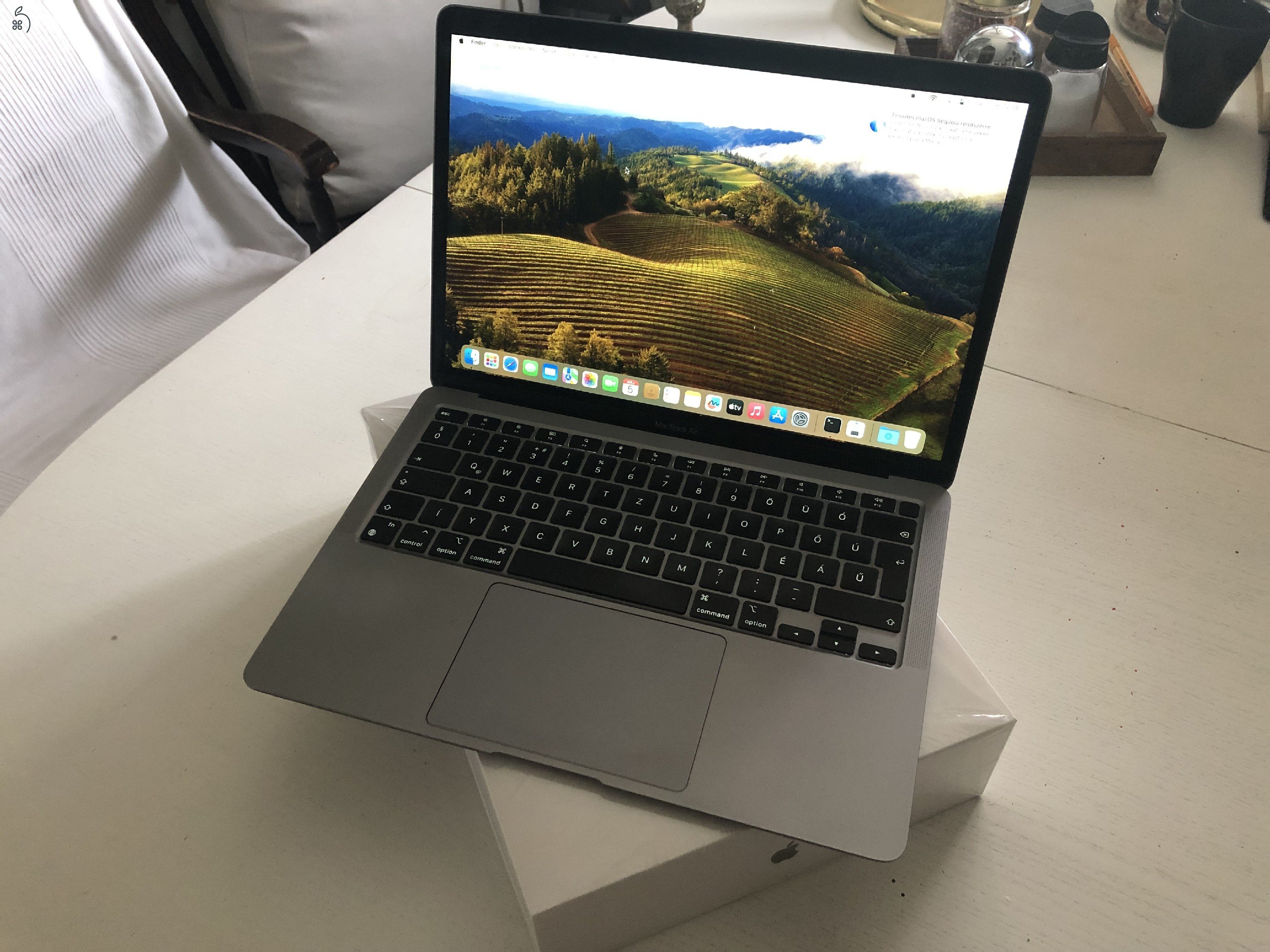 Macbook Air M1, 13” / 8 GB Ram / 256 SSD