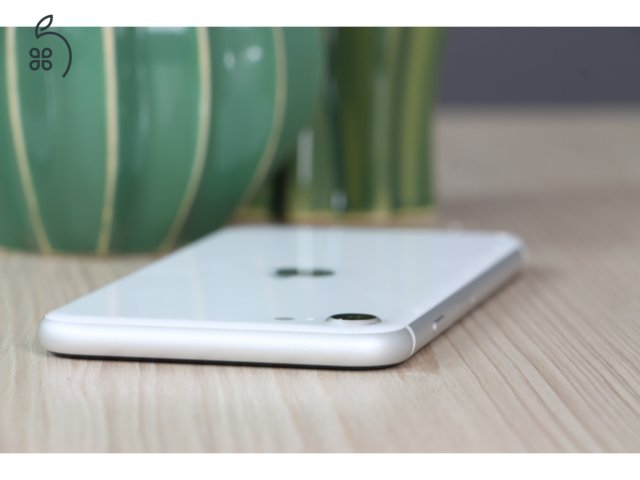 Apple iPhone SE 2020 128GB White C+ US-6516 Vodafone függő