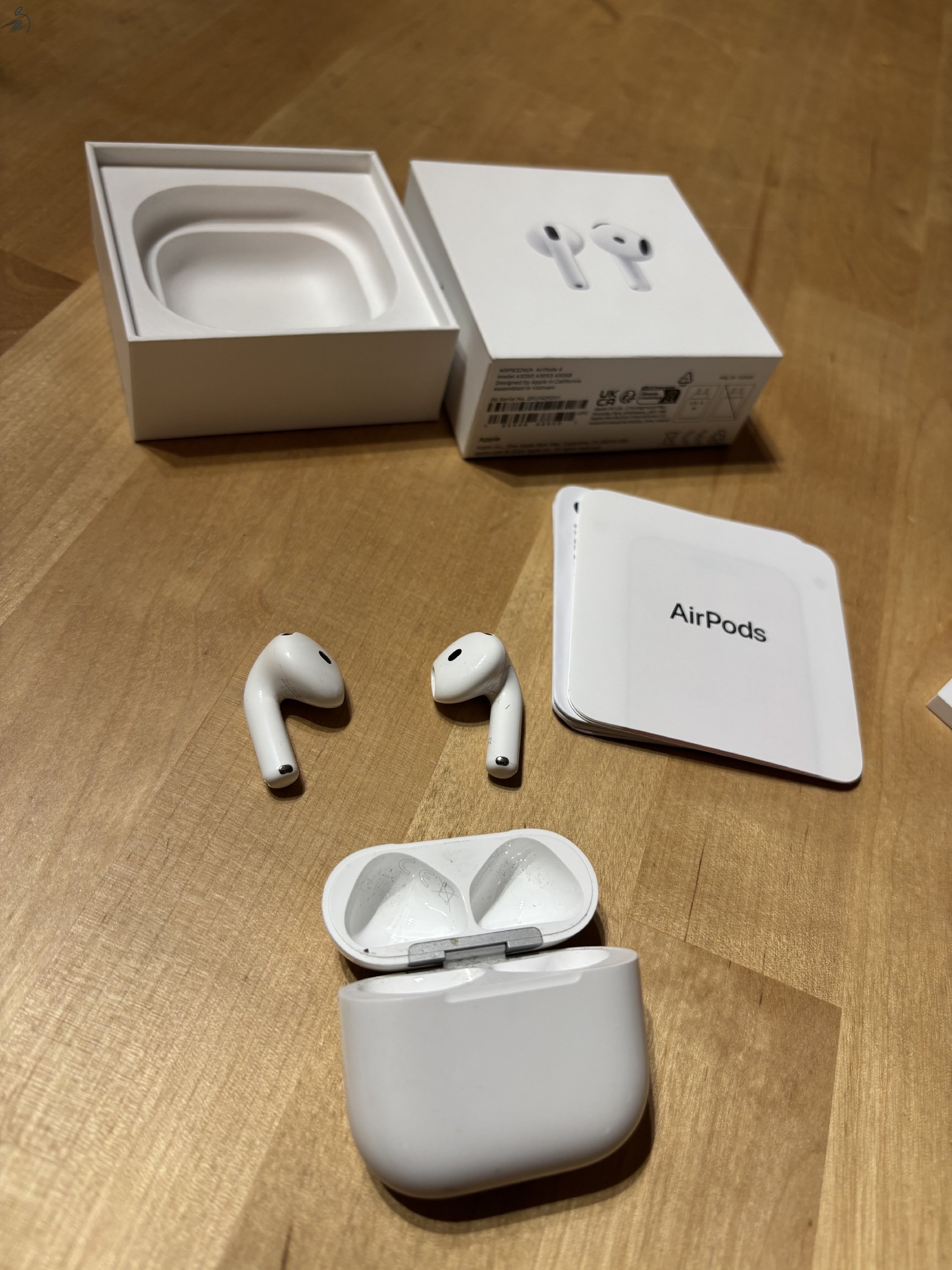 Airpods 4