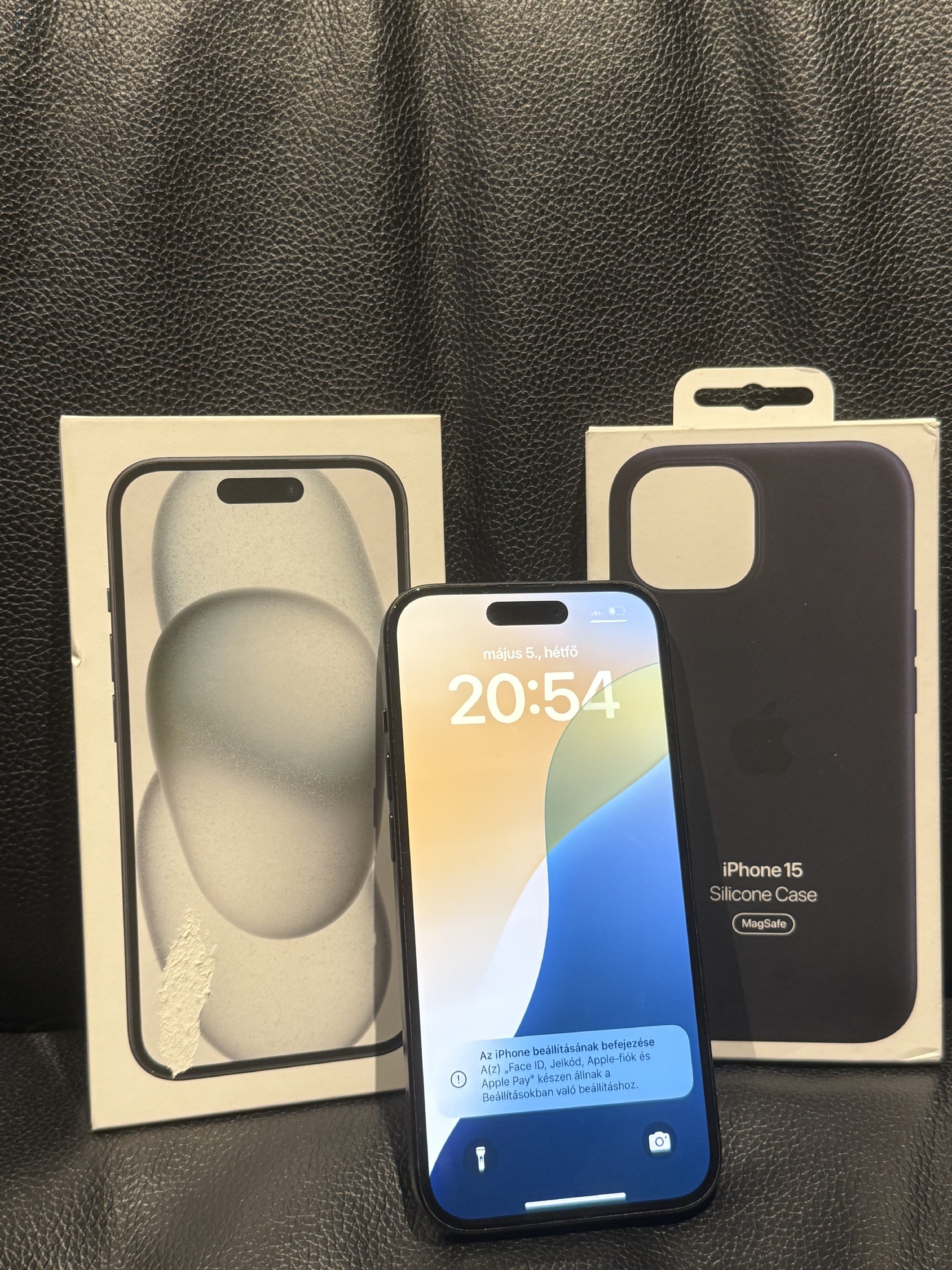 iPhone 15 128GB – Kártyafüggetlen✨ + Ajándék tok 