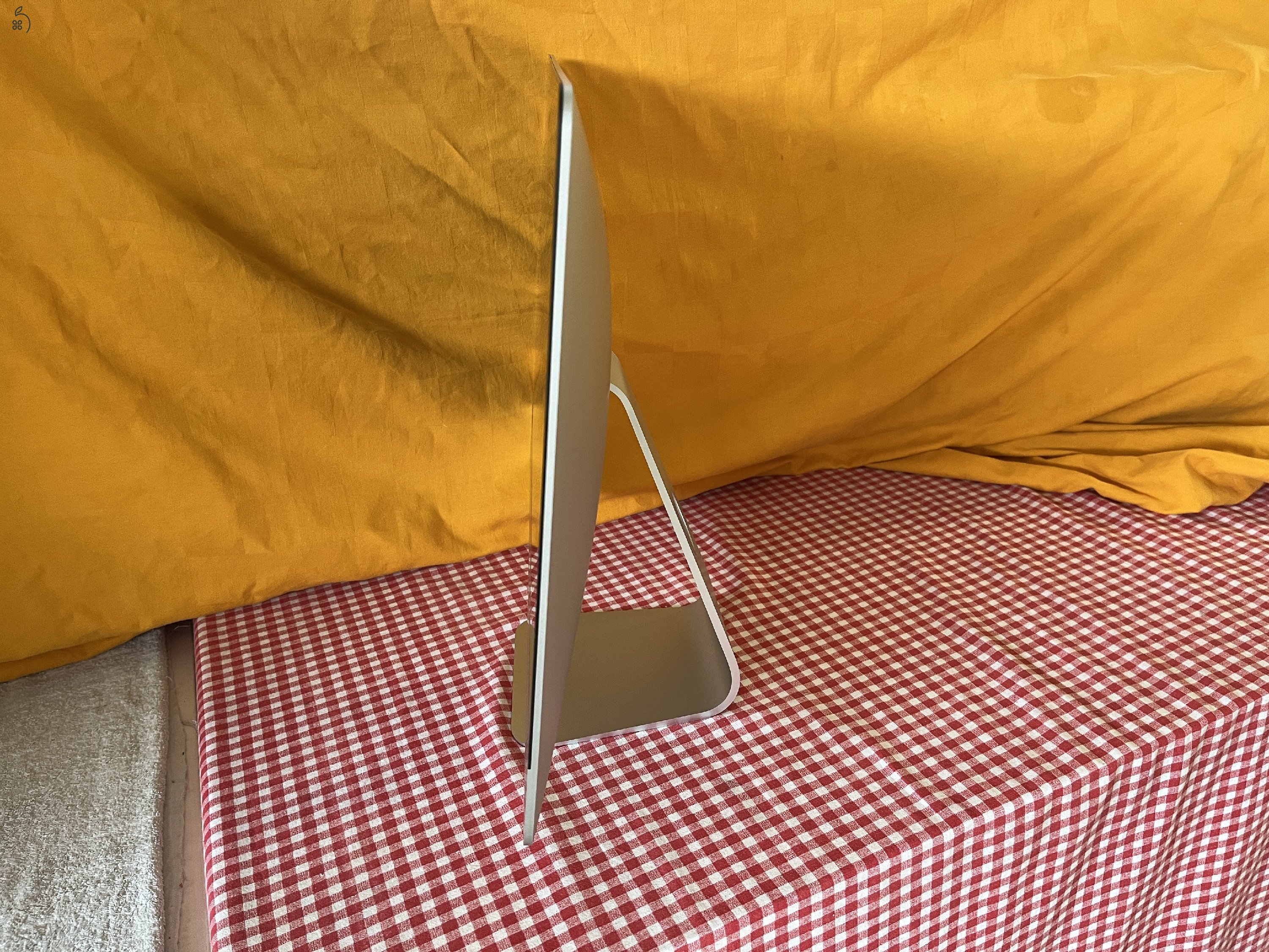 iMac 21,5