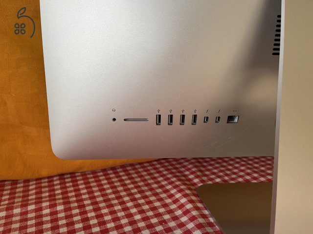 iMac 21,5