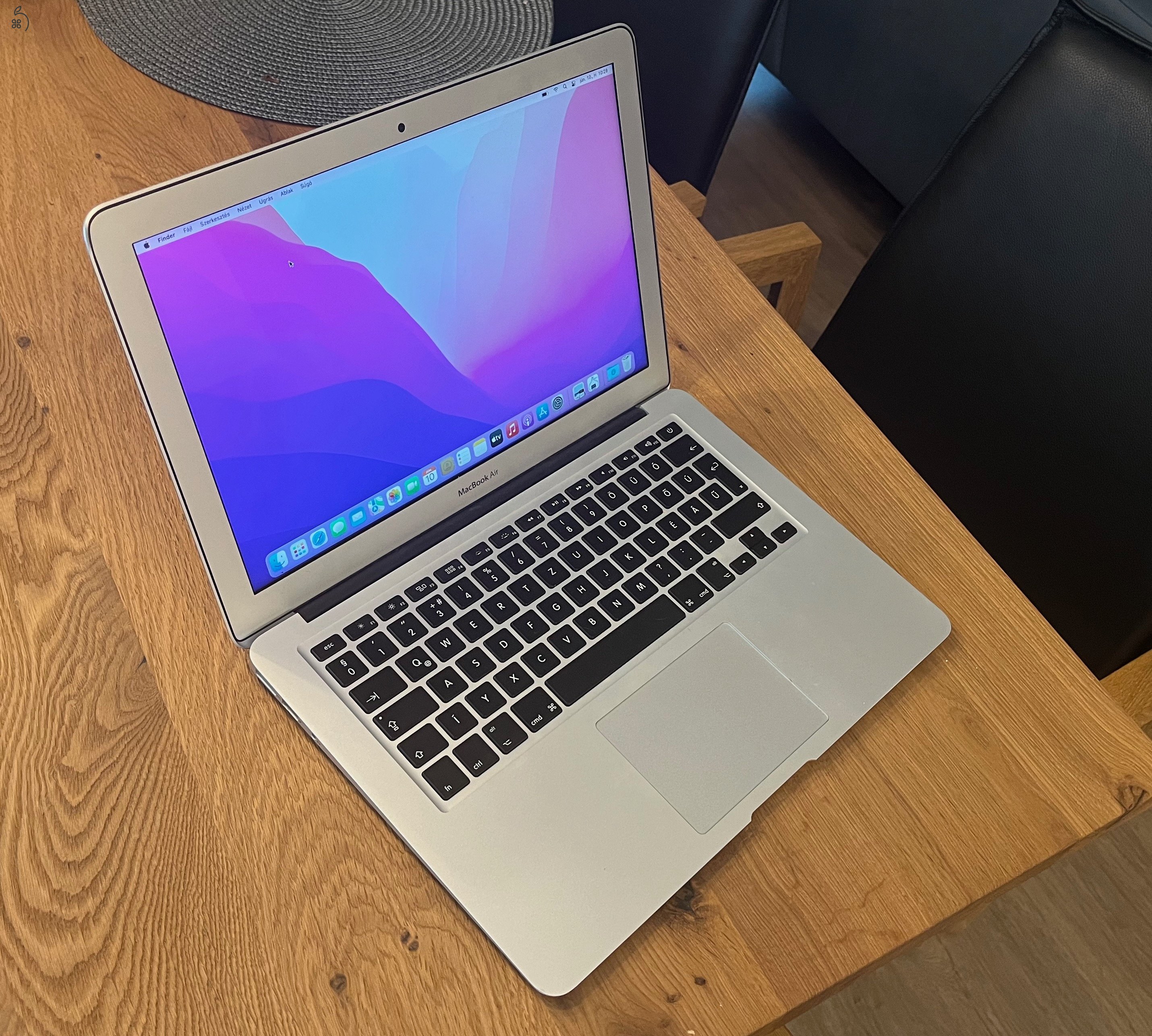 2017 MacBook Air 13 / i5 / 8GB / 256GB SSD / Magyar / 86% Aksi