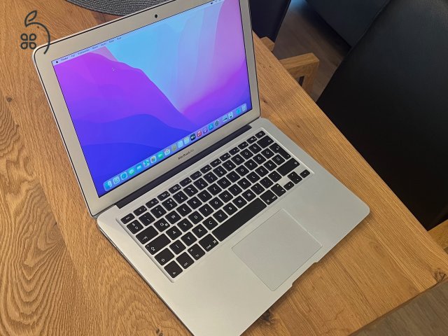 2017 MacBook Air 13 / i5 / 8GB / 256GB SSD / Magyar / 86% Aksi