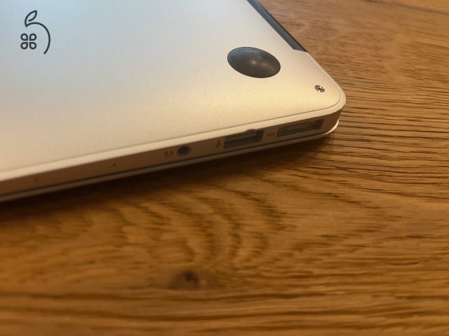 2017 MacBook Air 13 / i5 / 8GB / 256GB SSD / Magyar / 86% Aksi