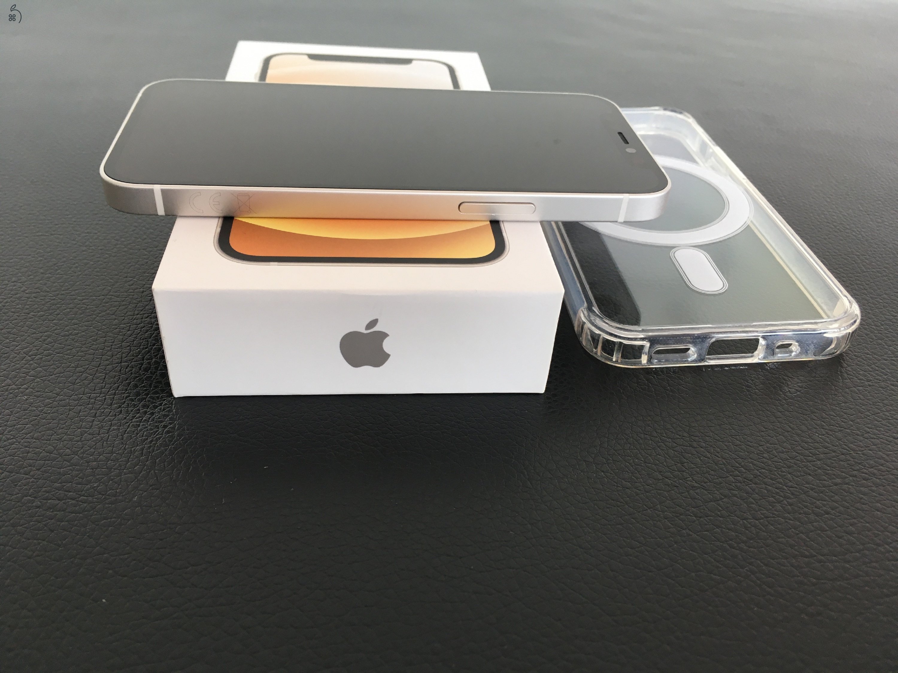 Apple Iphone 12 Mini 64GB (Fehér) - Gyárilag Független - Karcmentes kijelző 