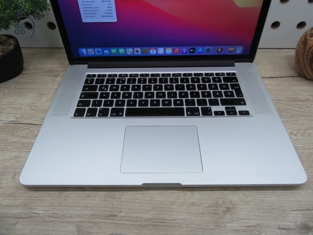 Apple Retina Macbook Pro 15 - 2013 Late - Használt, szép állapot