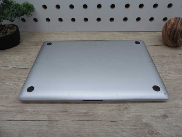 Apple Retina Macbook Pro 15 - 2013 Late - Használt, szép állapot
