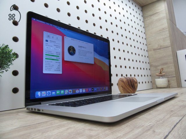 Apple Retina Macbook Pro 15 - 2013 Late - Használt, szép állapot
