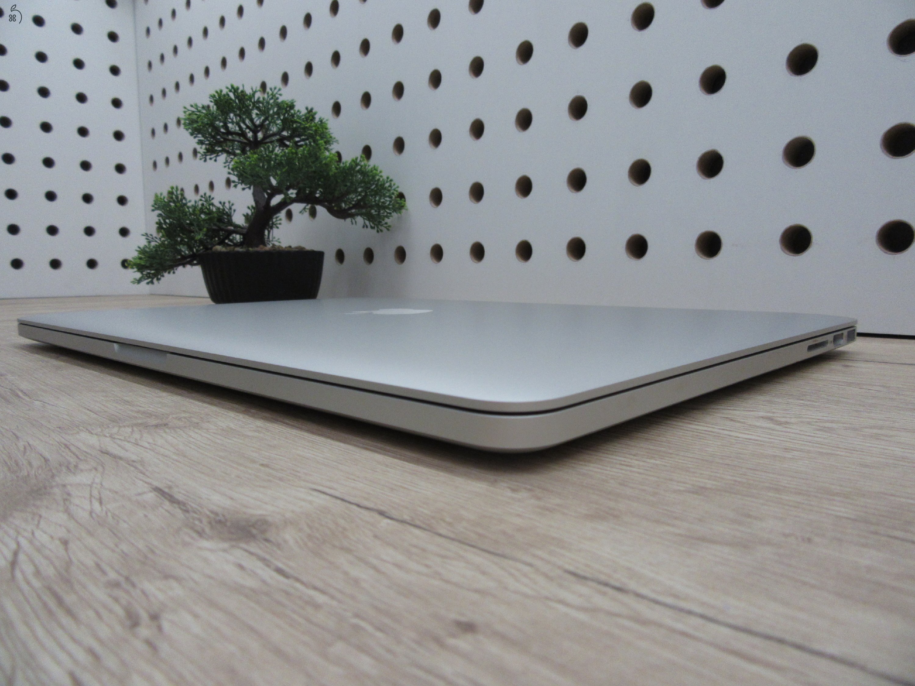 Apple Retina Macbook Pro 15 - 2013 Late - Használt, szép állapot
