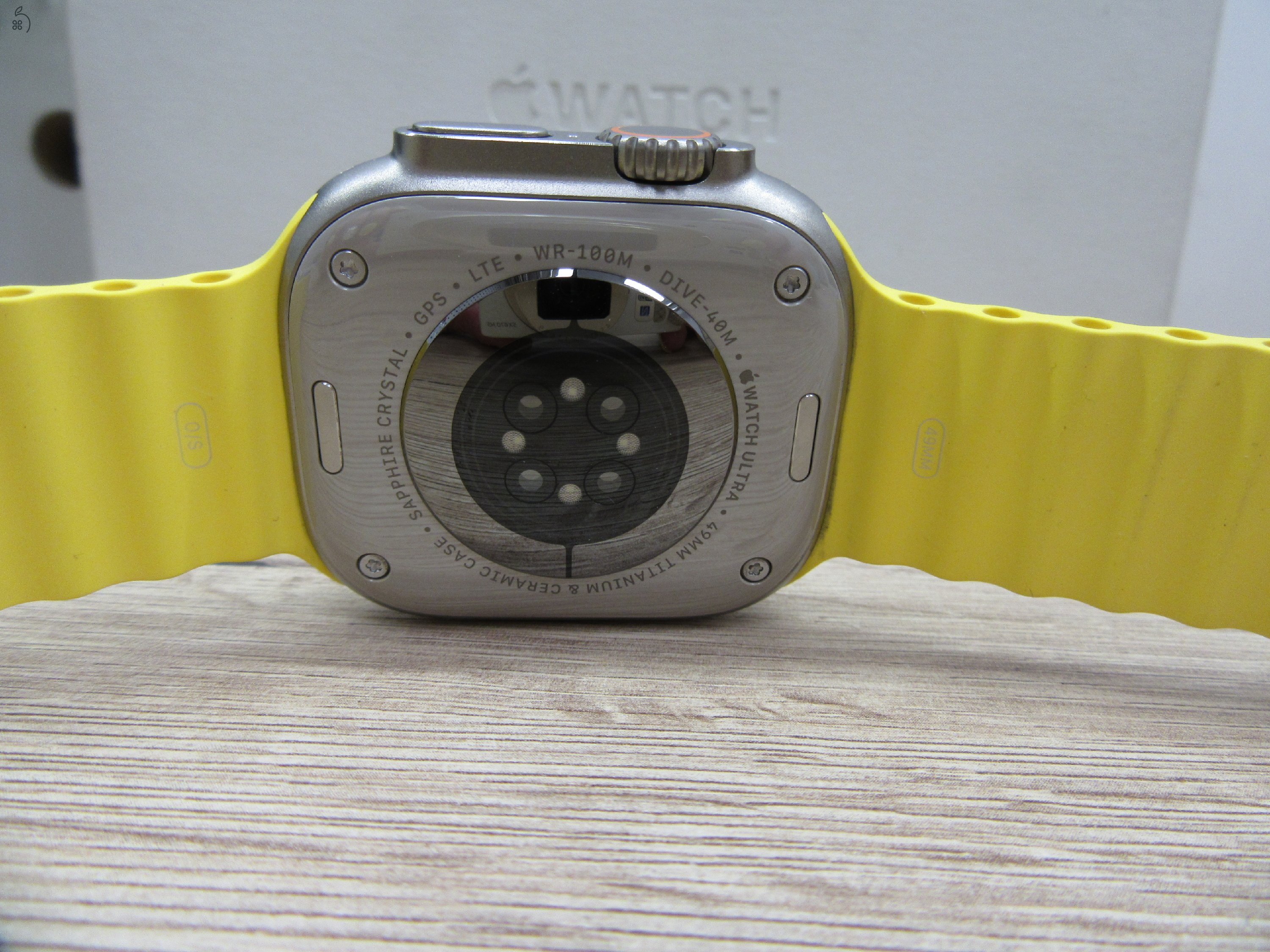 Apple Watch Ultra - 49 mm - Használt, szép állapot