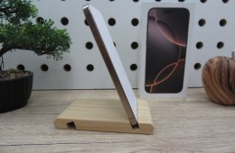 Apple iPhone 16 Pro Max - Desert Titanium - Új, kipróbált