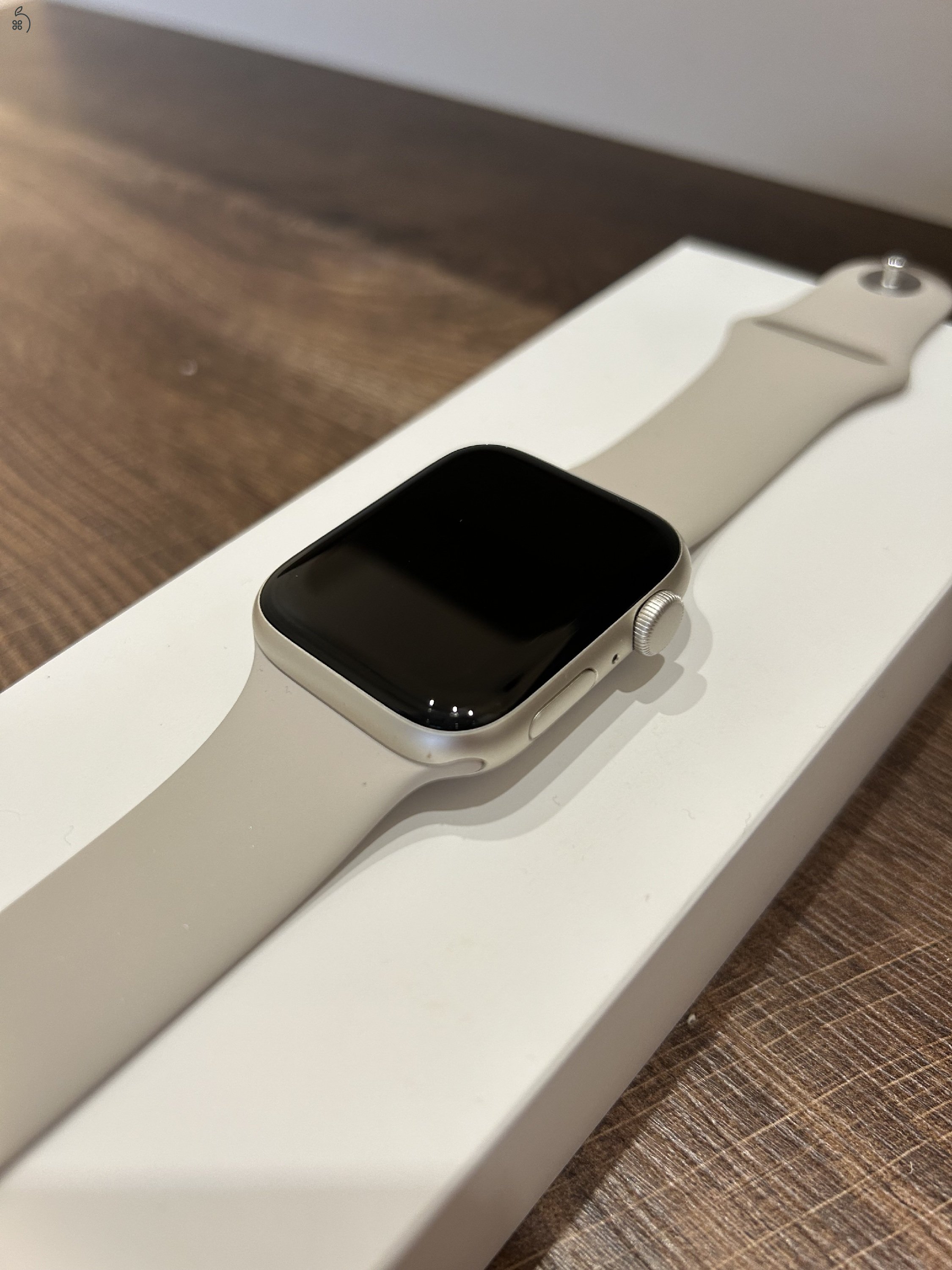 Apple watch se (gen2) starlight 44mm m/l gps