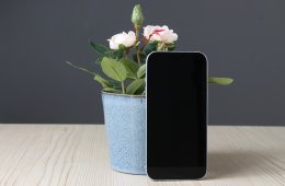 Újszerű iPhone 15 128GB kék US-6630