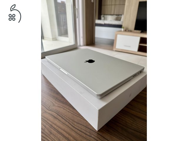 MacBook Pro 16” - M3 Pro Chip- ezüst - 1 éves - 512 GB - 18 GB RAM - makulátlan