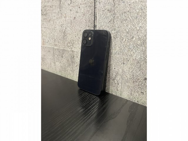 Apple iPhone 12 mini 64GB Fekete Használt Kártyafüggetlen