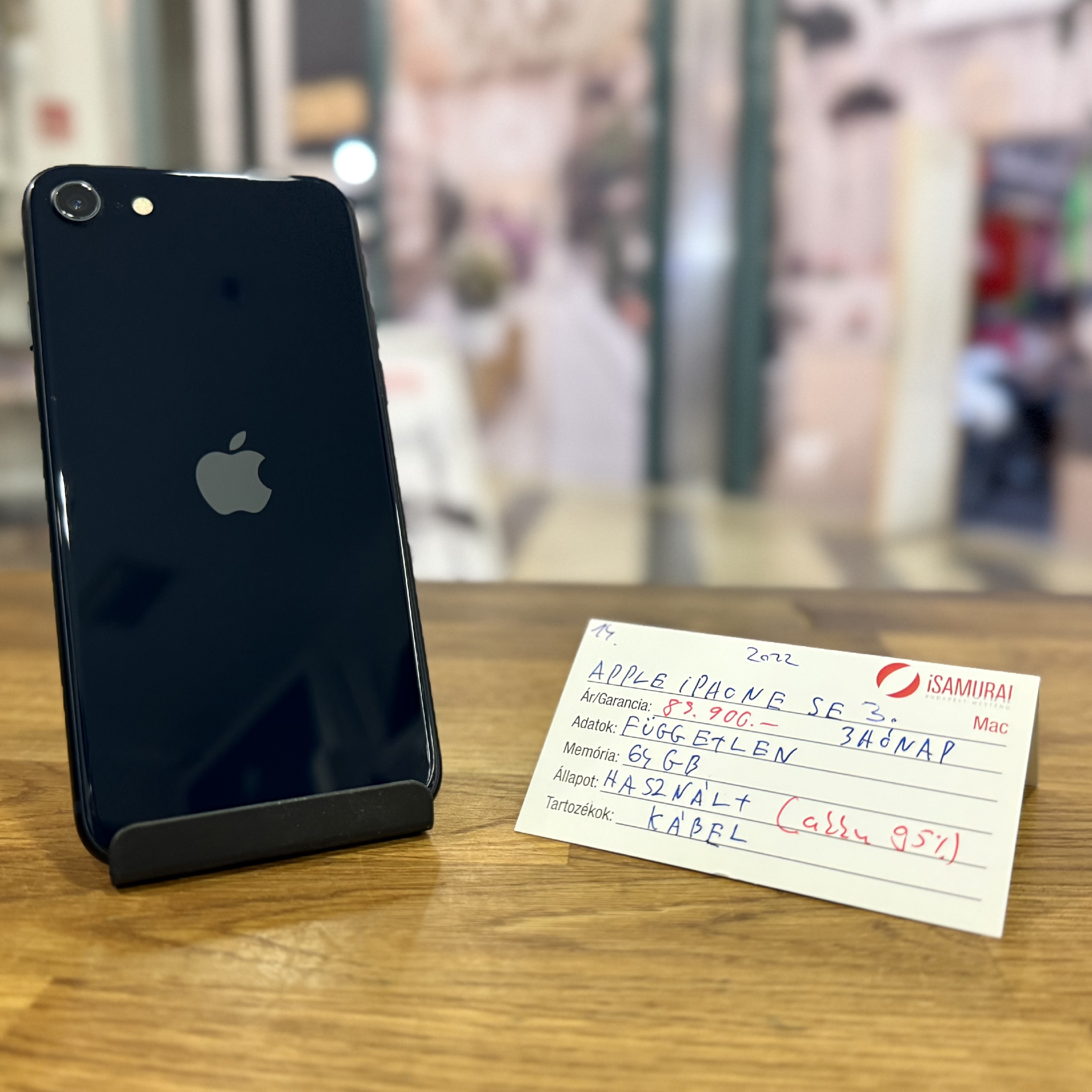 14. Apple iPhone SE 2022 3.gen - 64 GB - Fekete - Újszerű -