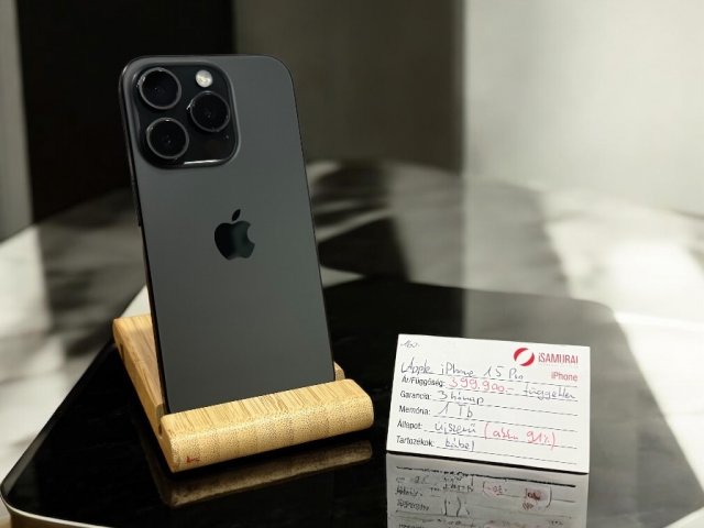 160. Apple iPhone 15 Pro - 1 TB - Black Titán - Újszerű - 91% akku