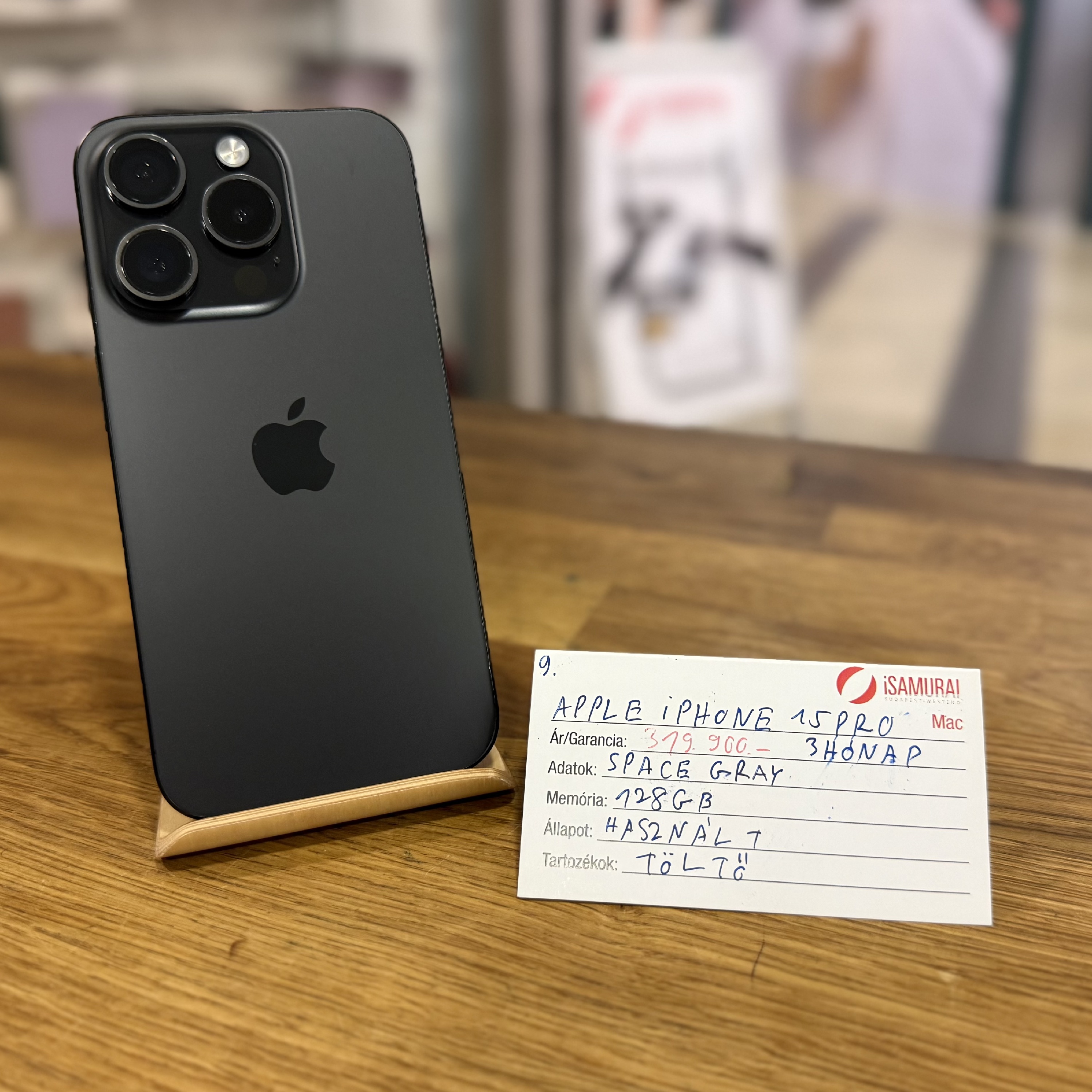 9. Apple iPhone 15 Pro - 128GB - Black Titán