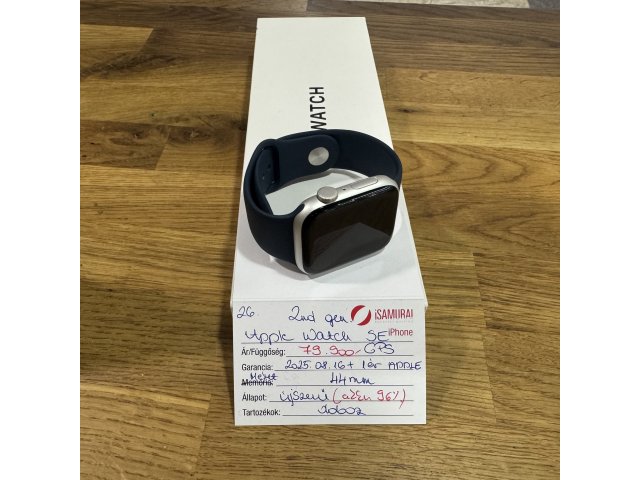 26. Apple Watch SE  2nd gen - 44 mm - GPS - Ezüst - APPLE GAR - 96% akku