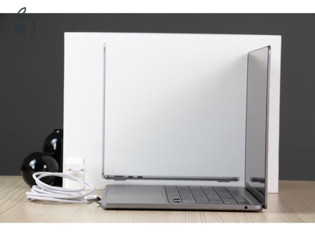 Újszerű Apple MacBook Air 13