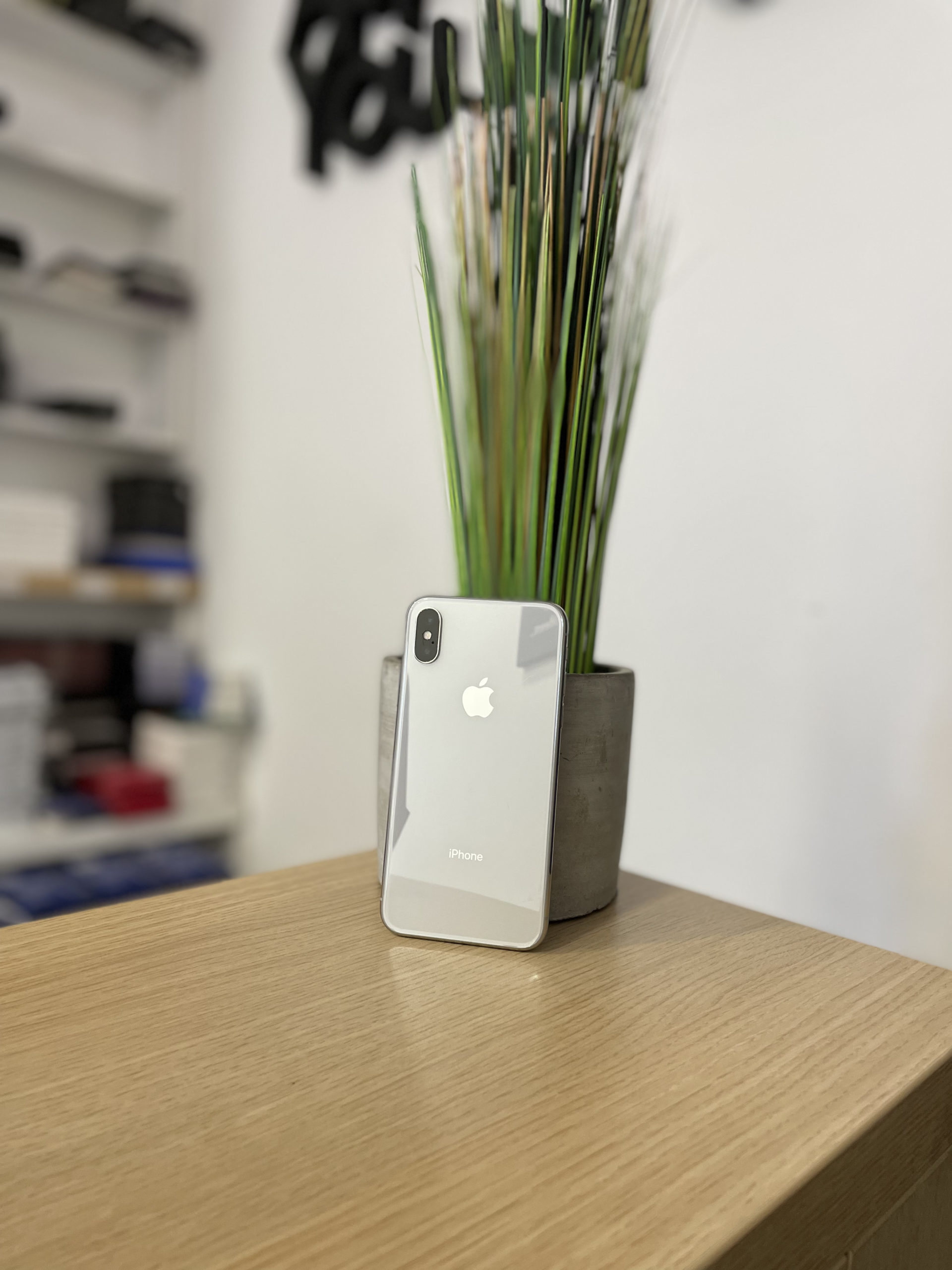 Apple iPhone X 64GB Ezüst Használt Kártyafüggetlen