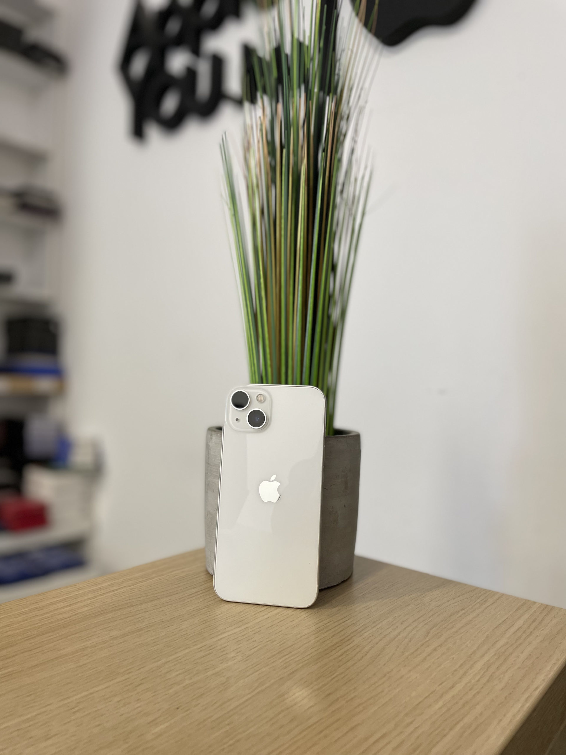 Apple iPhone 13 128GB Csillagfény Használt Kártyafüggetlen