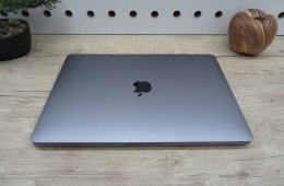 Apple Retina Macbook Pro 13 - 2020 - Használt, karcmentes