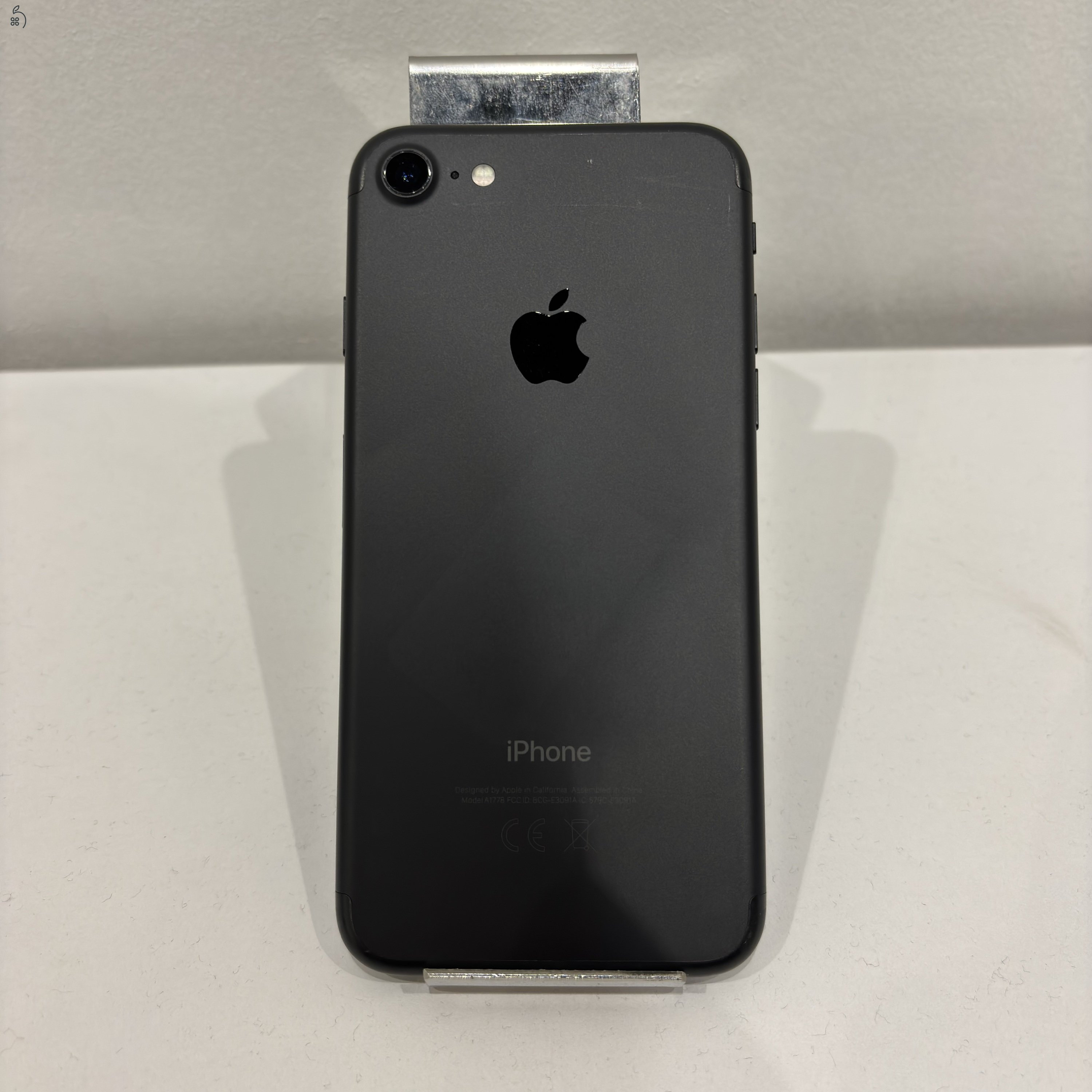 iPhone 7 Black 128GB (Kártyafüggetlen)