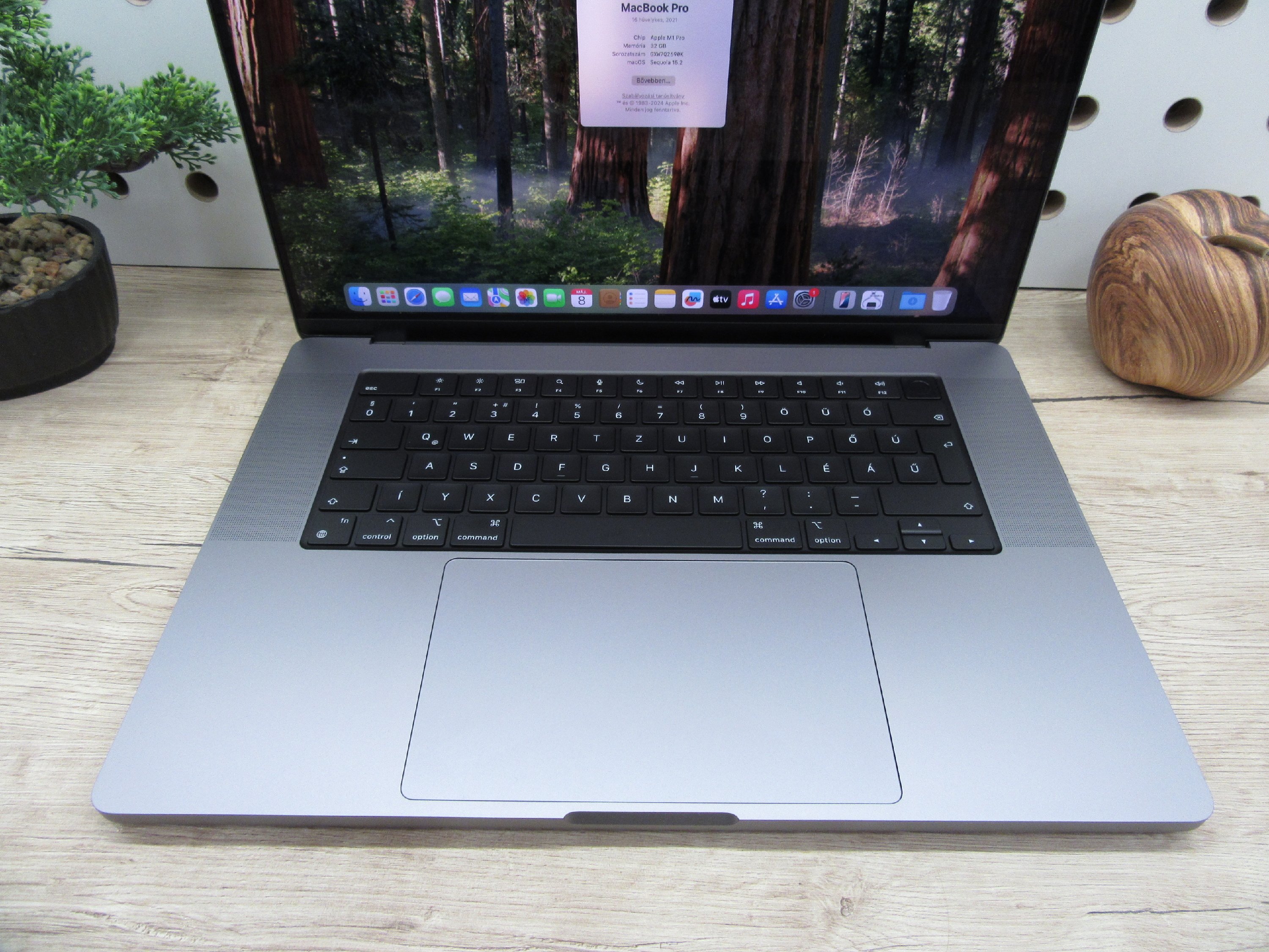 Apple Macbok 16 M1 Pro - 2021 - Új, garanciába cserélt