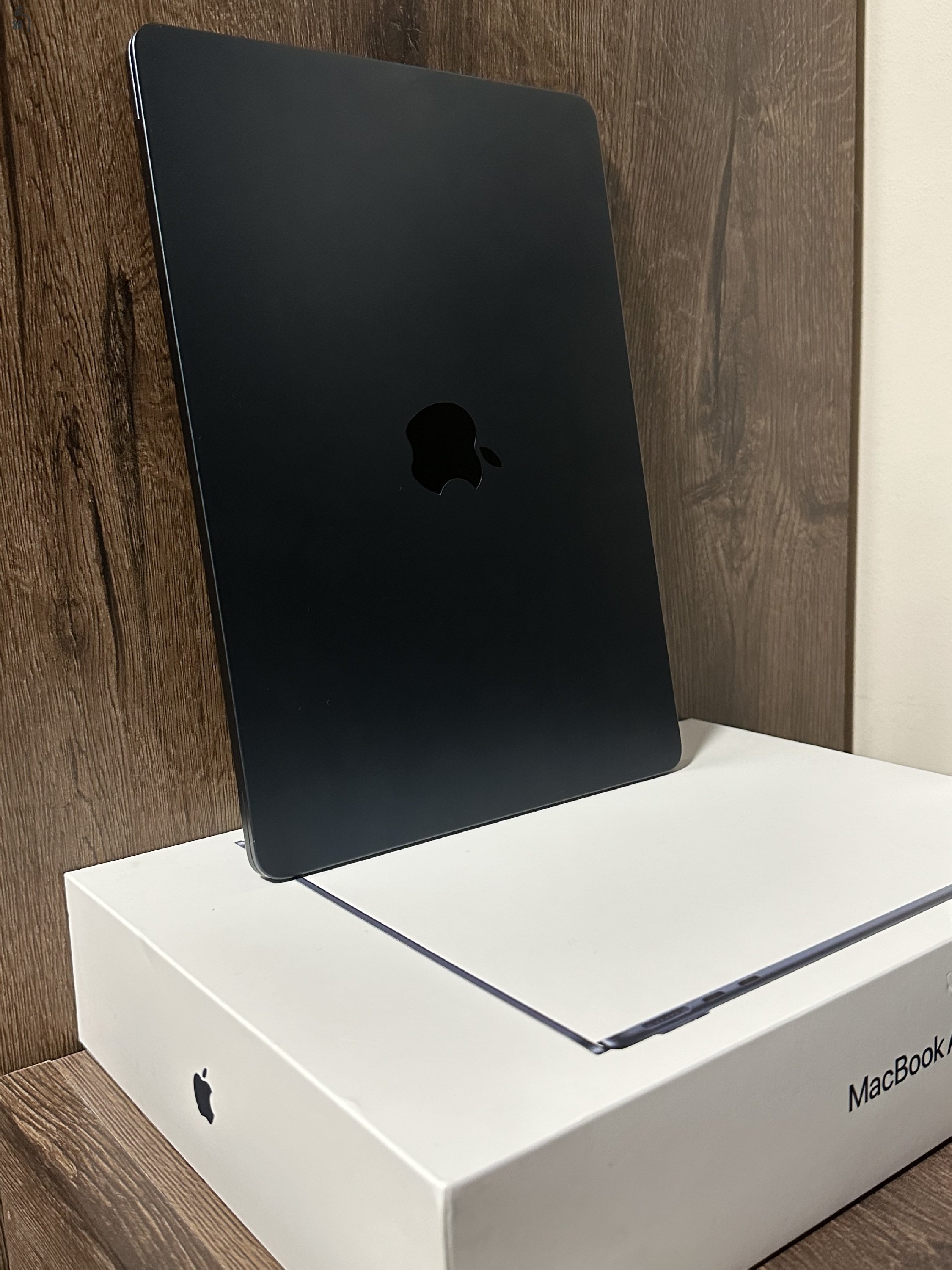 Macbook AIR 13,6” M2 16GB/512GB SSD! iStyle számla! Apple garancia